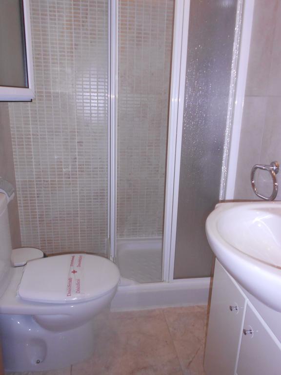 Hostal Ca La Irene Sant Vicens De Castellet Habitación foto